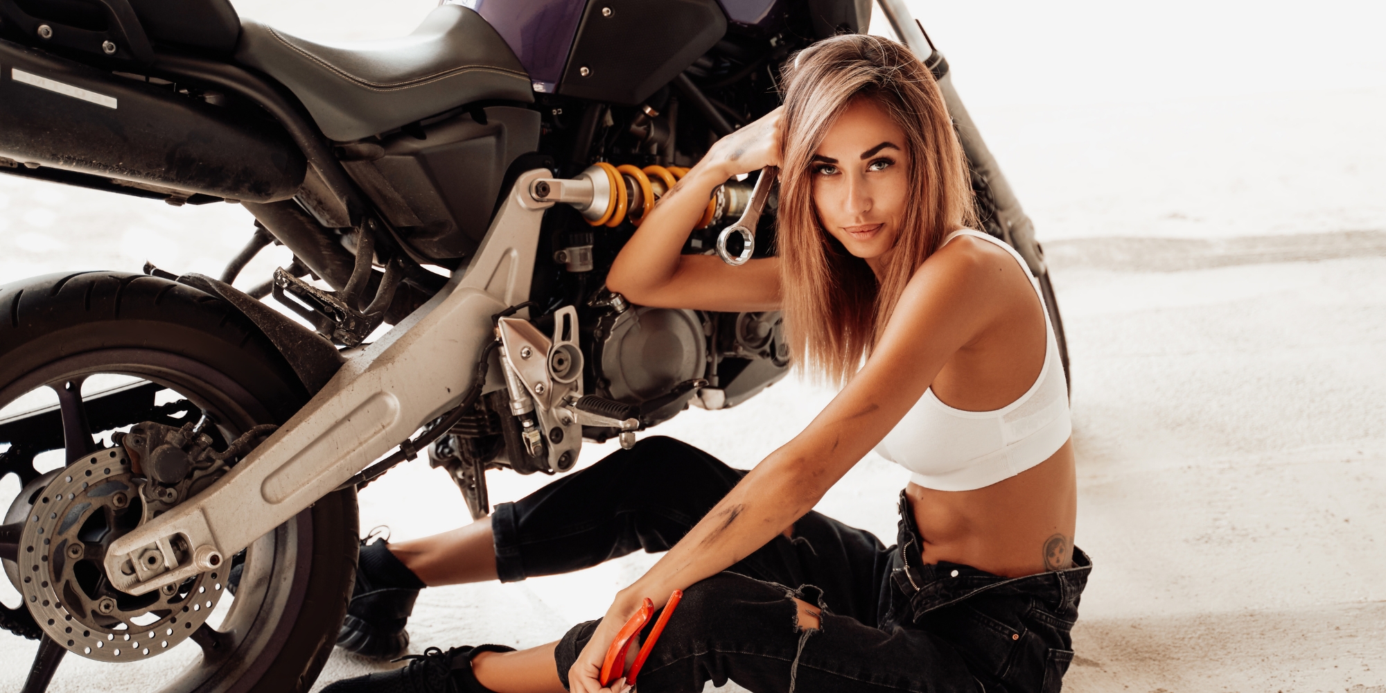Booking Trade Fair Hostesses for Motorcycle & Biker Shows – How to Succeed with Diamonds Model Agency